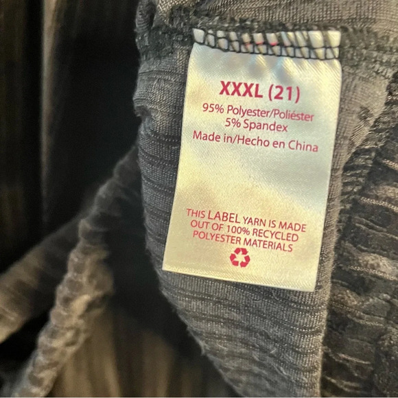 No Boundaries Black Velour Cropped Pullover Size XXXL - Picture 6 of 8